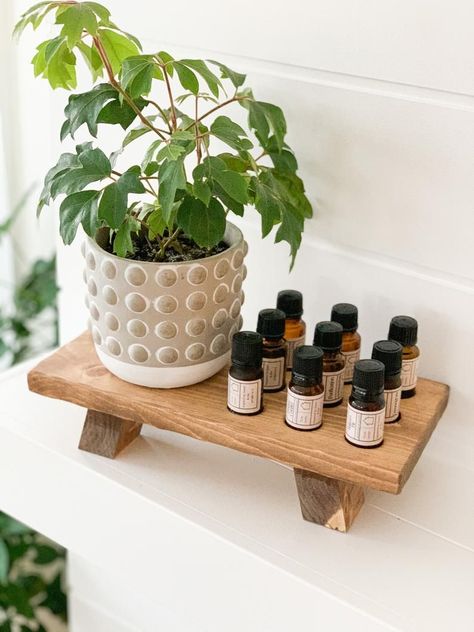 Essential Oil Diffuser Display Ideas, Essential Oils Holder, Diy Essential Oil Holder, Essential Oil Display Ideas, Essential Oil Organization, Essential Oil Display, Oil Display, Essential Oils Organization, Massage Office