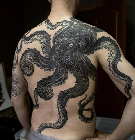 Kraken Tattoos, Octopus Tattoo Sleeve, Kraken Tattoo, Squid Tattoo, Tato Tradisional, Monster Tattoo, Octopus Tattoo Design, Serpent Tattoo, Octopus Tattoos