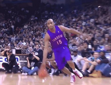 Nba Best Dunks, Best Dunks, Basketball Aesthetic, Sports Gif, Nba Video, Basketball Moves, Girls Football Boots, Sports Pics, Vince Carter