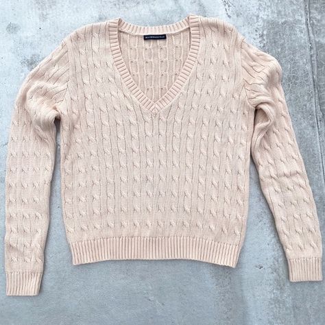 BRAND NEW Brandy Melville Light Pink Cable Knit Sweater Brandy Melville Cable Knit Sweater, Brandy Melville Sweater, Pink Cable Knit Sweater, Winter Fall Outfits, Dr Wardrobe, Small Town Girl, Barbie Fashionista, Thrift Shop, Thrift Shopping