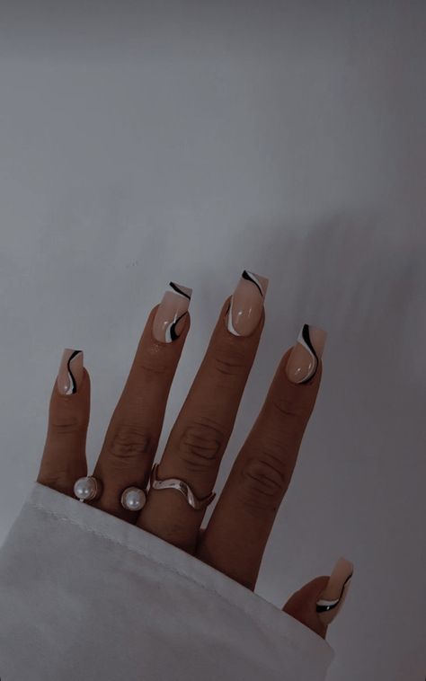 Mid Short Nails, Workplace Nails, Cute Work Nails, Receptionist Nail Ideas, Business Nails Professional Short, Nail Designs Rounded Square, Office Nails Professional Short, College Grad Nails, Nail Ideas Astetic