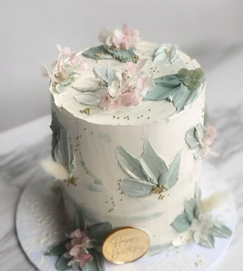 Floral Cake Design, Cake With Flowers, Beautiful Cake Designs, Elegant Birthday Cakes, Simple Cake Designs, Mini Cakes Birthday, Cake Decorating Frosting, Beautiful Birthday Cakes, Creative Birthday Cakes