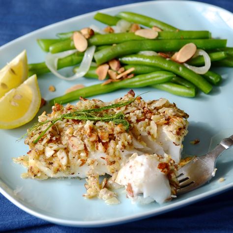 Almond Green Beans, Crusted Cod, Delicious Food Recipes, Almond Crusted, Fancy Restaurants, Green Bean Recipes, Busy People, Internal Medicine, Sliced Almonds