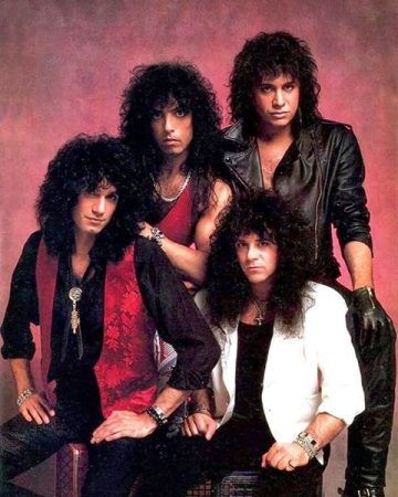 KISS “Crazy Nights” era Kizz Band, Kiss Crazy Nights, Kiss Without Makeup, Kiss Group, Kiss Songs, Gene Simmons Kiss, Band Kiss, Kiss Members, Kiss Images