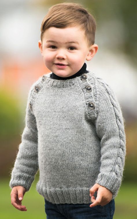 Knitted Boy’s Sweater - Free Pattern Cardigan Til Baby, Kids Sweater Pattern, Boys Knitting Patterns Free, Boys Knit Sweaters, Knitting Patterns Boys, Kids Knitting Patterns, Pull Bebe, Baby Boy Knitting, Knit Baby Sweaters