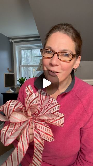 Audra Chalfant on Instagram: "Designing a Florist Bow. #design #designer #florist #bow #diy #ribbon #lifeatthenest" Bouquet Bows Diy, Diy Big Ribbon Bow, Community Farm, Bow Diy, Bows Diy Ribbon, Diy Bows, Diy Ribbon, Large Bow, Diy Bow