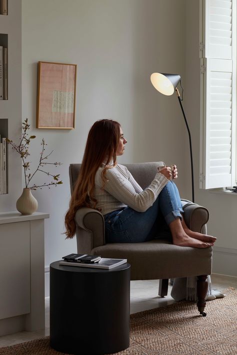 Floor Lamp In Corner, Lamp In Corner, White Lamp Base, Autumn Living Room, Table Floor Lamp, Stylish Floor Lamp, Cosy Corner, White Velvet, White Lamp