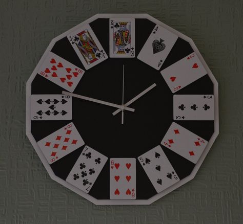 Diy Clock Wall Creative, Diy Clock Ideas, Cycling Room, Fixer Upper Wall Decor, Witches Room, Beautiful Trinkets, Playing Card Crafts, Diy Clocks, Game Crafts