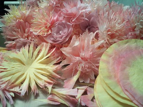 Cheap Bridal Shower Decorations, Coffee Filter Coral, Wedding Decorations Cheap, Wedding Flowers Cheap, Bridal Shower Decorations Purple, Coffee Filter Art, Aunt Peaches, Bridal Shower Menu, Navy Wedding Flowers