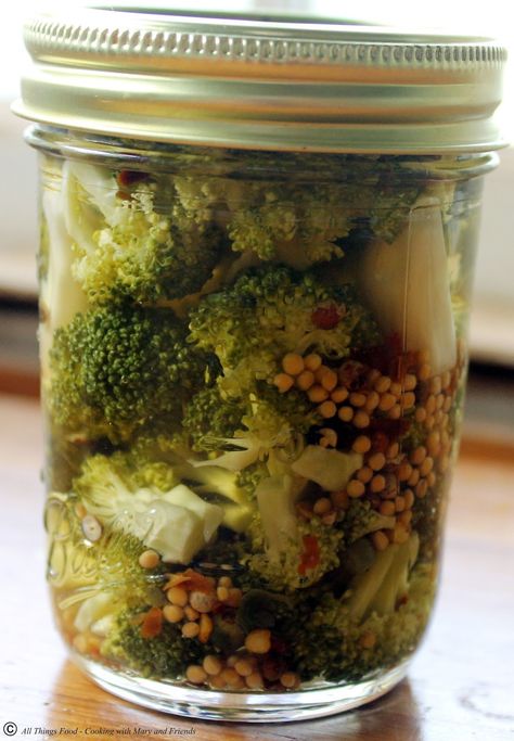 Canned Broccoli, Preserving Broccoli, Preserve Broccoli, Fermented Broccoli Recipe, Fermented Broccoli, Pickled Broccoli Recipe, Canning Broccoli, Easy Pickle, Easy Pickling Recipes