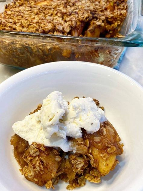 Healthy Apple Crisp - Cooking Katie Lady Healthy Apple Crisp, Flavor Ice, Green Apples, Vanilla Bean Ice Cream, Healthy Apple, Cinnamon Apple, Nutrition Labels, Zero Calories, Vanilla Yogurt