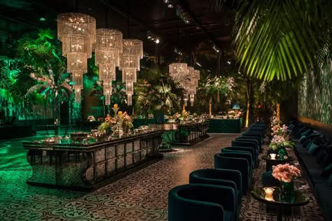 Birthday Party Bar, Cafe Bar Interior, Bar Lounge Design, Rooftop Restaurant Design, Modern Restaurant Design, Nightclub Design, Green Bar, Bar Interior Design, Design Restaurant