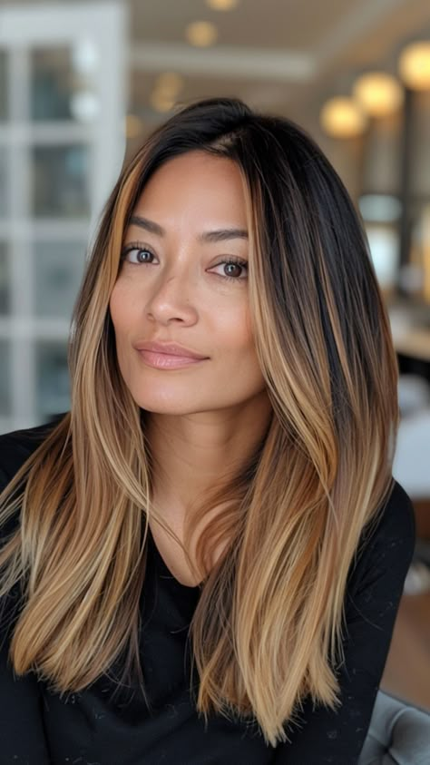 Blond Tips On Brown Hair, Balayage Medium Length Hair, Brown With Blonde Balayage, Ombre Hair Brown, Balayage Medium Length, Straight Hair Balayage, Medium Balayage Hair, Girl Hair Styles, Fall Balayage