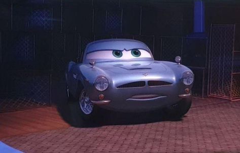 Spy Car From Cars 2, Finn Mcmissile Wallpaper, Fbi Car, Cars Movie Characters, Finn Mcmissile, Crush Cake, Car Movie, Radiator Springs, Cars Party