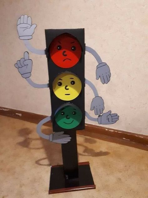 Preschool Traffic Light Craft, Transportation Decorations Classroom, Evs Activities For Kids, Traffic Light Craft Preschool, Traffic Light Crafts For Kids, Traffic Signal Craft For Kids, Diy Traffic Light, Traffic Light Craft, Road Signals