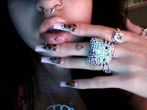 Hello Kitty, Kitty, Nails