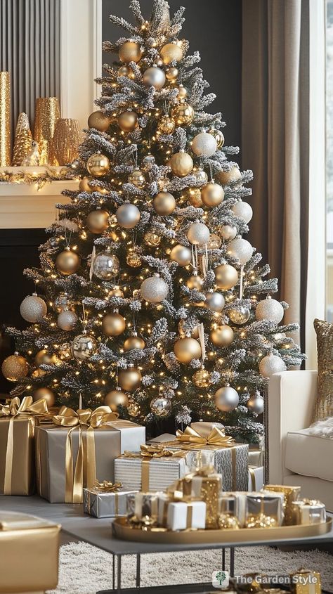 25 Colorful Christmas Decor Ideas to Transform Your Living Room - The Garden Style White Christmas Tree Themes, Christmas Tree Themes Ideas, Colorful Christmas Decor Ideas, Unique Christmas Tree Themes, Christmas Tree Theme Ideas, Tree Theme Ideas, Unique Christmas Trees Themes, Colorful Christmas Decor, Christmas Palette