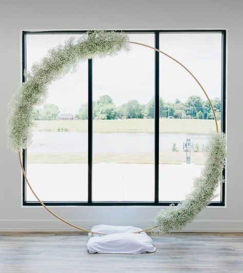 Round Arbor Wedding Ceremony Arch, Wedding Arch Baby's Breath, Circle Arch Decoration Wedding, Wedding Arch Minimal, Circle Arch Draping, Wedding Arch Baby Breath, Circle Alter Wedding, Round Ceremony Arch, Round Arch Wedding