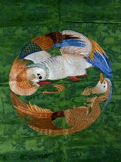 Mandarin Ducks, Embroidery Japanese, Mandarin Duck, Learn Embroidery, Japanese Embroidery, Chinese Wedding, Embroidery Craft, Silk Embroidery, Embroidery Techniques