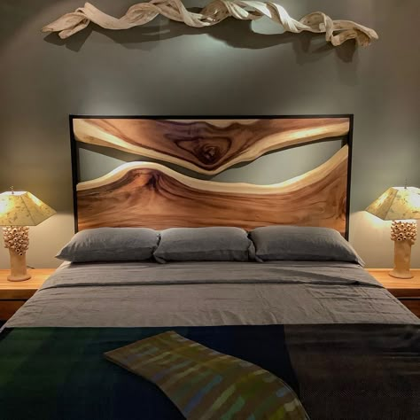 Live Edge Headboard, Live Edge Bed, Bed Frame Design, Wooden Headboard, Wood Beds, Bedroom Boho, Wooden Bed, Natural Resources, Diy Furniture Plans Wood Projects