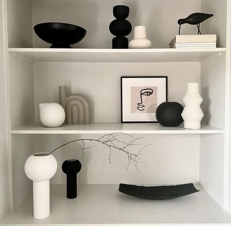 Shelf Decor Living Room, Cozy Minimalist, Design Philosophy, Home Inspo, Home Design Living Room, Decor Home Living Room, Apartment Inspiration, Living Room Decor Apartment, Living Room Inspo