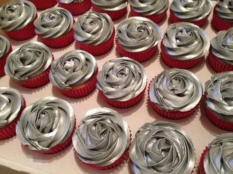 Metal Foundry, Silver Cupcakes, 70th Wedding Anniversary, 50 Party, 60th Bday, Purple Wedding Cakes, 50 Birthday, Gourmet Cupcakes, Cake Shapes