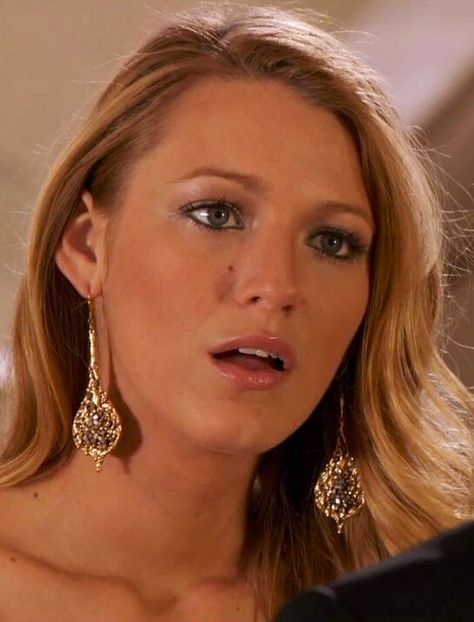 Serena Van Der Woodsen Face, Serena Vanderwoodsen Makeup, Serena Van Der Woodsen Makeup, Serena Makeup, Sage Outfits, Serena Style, Ballet Makeup, Nars Sheer Glow