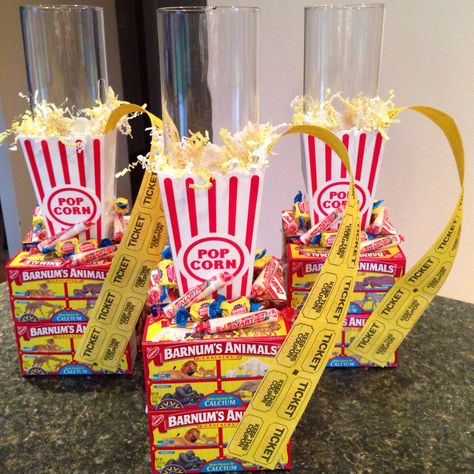 I made these today! The cost was $9 each to make! Gift idea, "Fund a..." Jar for an auction, party decoration for carnival or circus, centerpiece Popcorn Container Centerpiece, Circus Table Decor, Popcorn Centerpiece Ideas, Diy Carnival Birthday Party, Carnival Birthday Party Decorations, Circus Centerpieces, Carnival Centerpieces, Diy Karneval, Popcorn Container