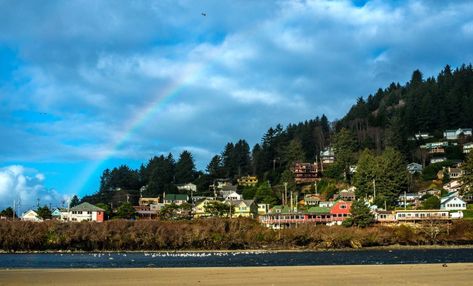 Yachats, Oregon – “The Gem of the Oregon Coast” Travel Guide Yachats Oregon, Oregon Hotels, Oregon Life, Well Images, Temperate Rainforest, Summer Destinations, Cannon Beach, Natural Scenery, Oregon Coast