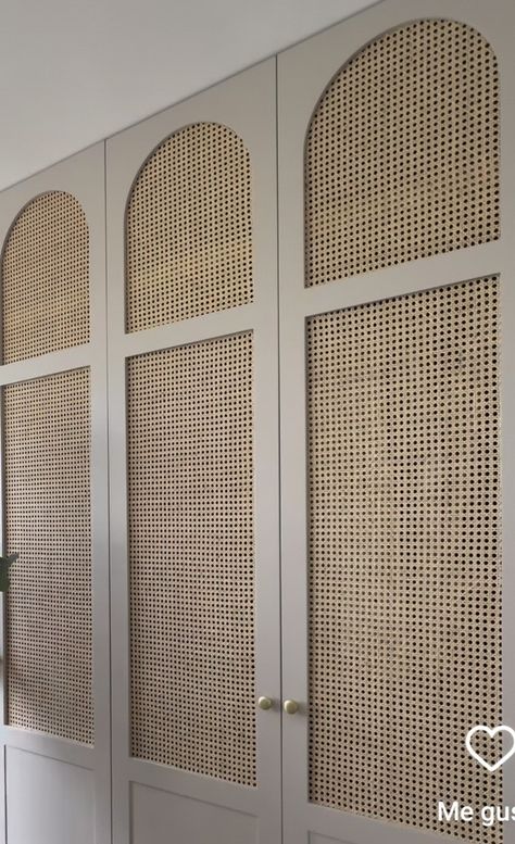 Raffia Wardrobe Doors, Rattan Built In Wardrobe, Rattan Almirah, Cane Wardrobe Doors, Cane Wardrobe Design, Cane Furniture Bedroom, Boho Wardrobe Furniture, Rattan Wardrobe Doors, Cane Closet