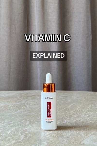 Vitamin C explained, use low percentage if sensitive skin or new to Vitamin C. use AM for best protection. always apply onto dry skin. apply 4-6 drops onto face and neck. dry completely - apply moisturizer and SPF. Compatible with Niacinamide, SPF, Hyaluronic acid, Peptides, Ceramides, Vitamin E C Vitamin, I Wish I Knew, Skincare Ingredients, Glow Up?, Vitamin C, Slides, Vitamins, The Next, Benefits