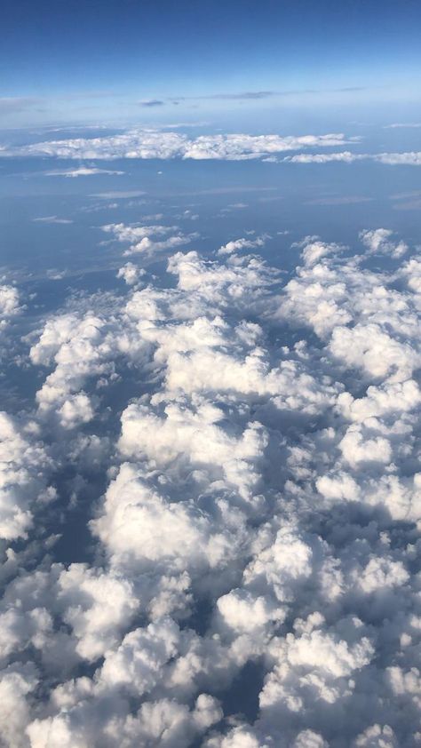 Flight Window View Video, Airplane Window View Aesthetic, Sky Vibes Aesthetic, Clouds Airplane View, Sky Airplane Aesthetic, Flight Window View, Airplane View Video, Airplanes Aesthetic, Window View Nature