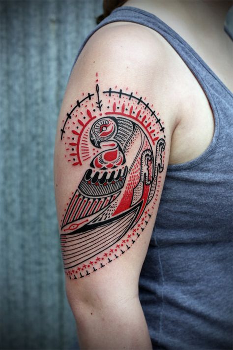 Indengious Tattoo, David Hale Tattoo, Best Shoulder Tattoos, Shoulder Tattoos For Men, Tattoo Hummingbird, Haida Tattoo, David Hale, Polish Tattoos, Tattoos For Men And Women