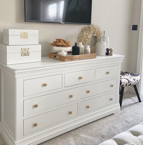 Master Chest Of Drawers, How To Style Chest Of Drawers Bedroom, Chest Of Drawers Under Tv, Top Of Chest Of Drawers Decor, How To Decorate A Chest Of Drawers, Tv On Chest Of Drawers In Bedroom, Chest Of Drawers For Tv, Chest Drawer Decor Ideas Bedroom, Bedroom Chest Of Drawers Styling