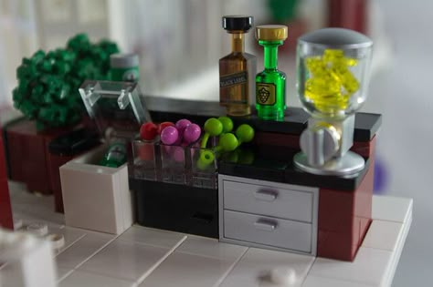 Beach House #3 - Rooftop Bar | Waiting on a few more pieces … | Flickr Lego Bar, Lego House Ideas Furniture, Lego Interior Design, Lego Kitchen, Lego Station, Easy Lego Creations, Lego House Ideas, Lego Build Ideas, Lego Building Ideas