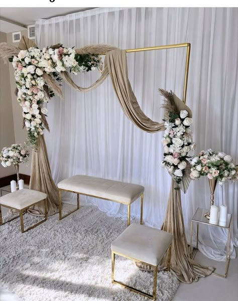 Engament Decorations At Home, Brown Decor Wedding, Engagement Arrangements Ideas, Simple Engagement Decor, Engagement Decorations At Home, Decorating Ideas Wedding, Wedding Decoration Idea, Bridal Suite Decor, Wedding Decorating Ideas