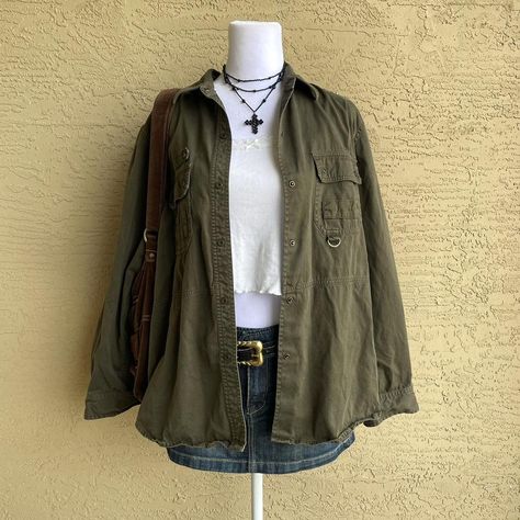 Cargo Grunge Shirt Chore Jacket Button Up Boho Green... - Depop Dark Green Button Up Shirt Outfit, Green Cargo Jacket Outfit, Green Button Up Outfit, Cargo Jacket Outfit, Grunge Outfits Women, Green Jacket Outfit, Inspi Outfit, Granola Style, Style Dark Academia