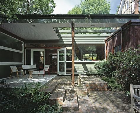 Mill House was the home of Eric Lyons, the architect behind Span Housing. Lyons partially converted the Victorian property in the fifties ... 70’s House, Mill House, Modernist House, The Fifties, Mid Century Architecture, Interesting Buildings, Container Homes, The Architect, House Extensions