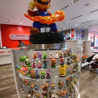 #nintendonyc Amiboo Display, Wade Figurines Display, Nendoroid Display Shelf, Nintendo Store Japan, Amiibo Display, Nintendo World, Super Mario, Nintendo, On Instagram