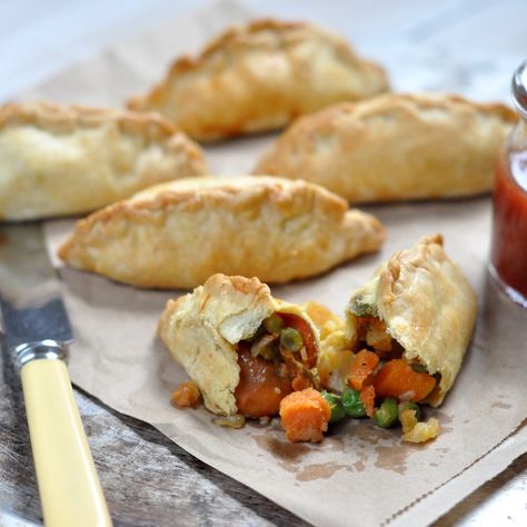 Sweet Potato Yams, Vegetarian Pasties, Vegetable Pasties, Pasties Recipes, Hp Sauce, Cornish Pasties, Mark 5, Tomato Chutney, Weekend Meals