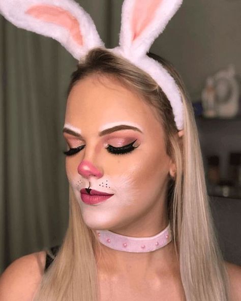 Bunny Halloween Makeup, Bunny Makeup, Angel Halloween Costumes, Revolution Eyeshadow, Halloween Fest, Easter Makeup, Bright Makeup, Halloween Costumes Makeup, Stage Makeup