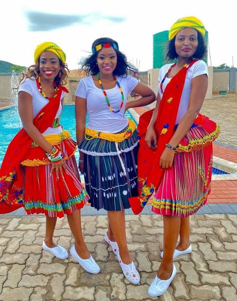 Tsonga Wedding Bridesmaids Xitsonga Traditional Attire, Tsonga Traditional Attire, Venda Traditional Attire, Tsonga Traditional Dresses, Sotho Traditional Dresses, Pedi Traditional Attire, Female Drawings, Heritage Clothing, South African Traditional Dresses