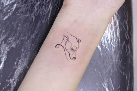 15 Small Bear Tattoo Designs and Ideas Delicate Bear Tattoo, One Line Bear Tattoo, Fine Line Bear Tattoo, Tiny Bear Tattoo, Small Bear Tattoo, Teddy Tattoo, Baby Bear Tattoo, Polar Bear Tattoo, Beer Tattoos