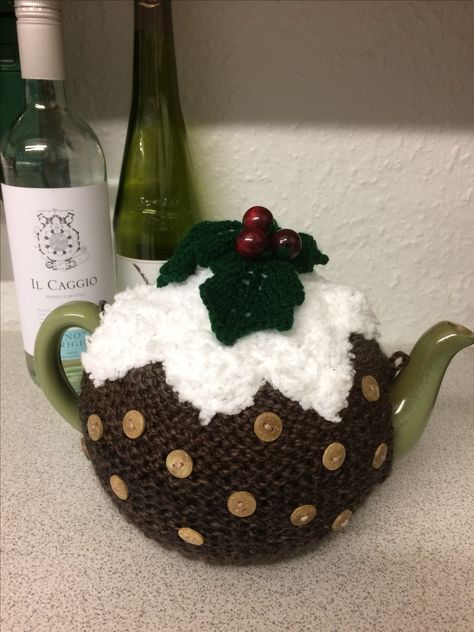 Christmas pudding tea cosy Tea Cosy Pattern, Tea Cosy Knitting Pattern, Tea Cozy Pattern, Crochet Tea Cozy, Christmas Tree Advent Calendar, Teapot Cozy, Christmas Crochet Pattern, Crochet Book, Tea Cosy