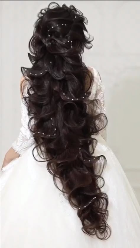 Wedding Hairstyles For Long Hair Black, Super Long Hair Bridal Hairstyles, Indian Wedding Long Hairstyles, Super Long Wedding Hair, Desi Wedding Hairstyles For Long Hair, Long Black Hair Bridal Hairstyles, Long Hair Princess Aesthetic, Royal Hairstyles, Hairstyle Examples