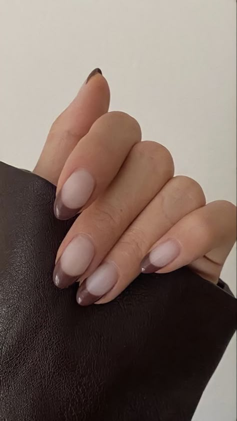 Nail Trends Almond, Nail Inspo Back To School, France Nails, September Nail Ideas, Nails September, Look Date, Fall Nail Inspo, Back To School Nails, Minimal Nails