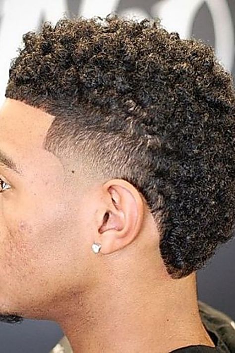 Afro Hair Fade, Mullet Wigs, Boys Haircuts Curly Hair, Fade Haircut Curly Hair, Afro Hairstyles Men, Drop Fade Haircut, Black Hair Cuts, Easy Short Haircuts, Curly Hair Fade