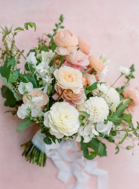 Late Summer Peach in Napa — Loop Flowers Flower Bouquet Arrangements, Pastel Flower Bouquet, Bridal Bouquet Coral, Bridal Bouquet Peach, Peony Design, Simple Wedding Bouquets, Peach Bouquet, Blush Bridal Bouquet, Orange Wedding Flowers