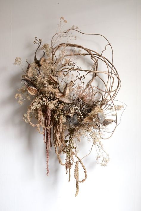 wreaths — ashn earth Dried Floral Wreaths, Floral Designs Arrangements, Dried Flowers Diy, Dried Wreath, Modern Wreath, Natural Wreath, Dried Flower Wreaths, Deco Floral, Dried Floral