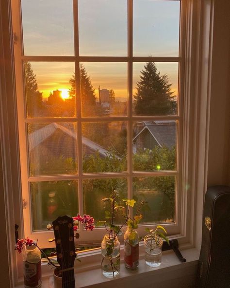 🌻 on Instagram: “Your fav photo?! ✨” Top Curtain Ideas, Spring Aesthetic Room, Windowsill Aesthetic, Sunset Through Window, Window View Aesthetic, Minimalistic Cottage, Intresting Photo, Window Views, Bedroom Window